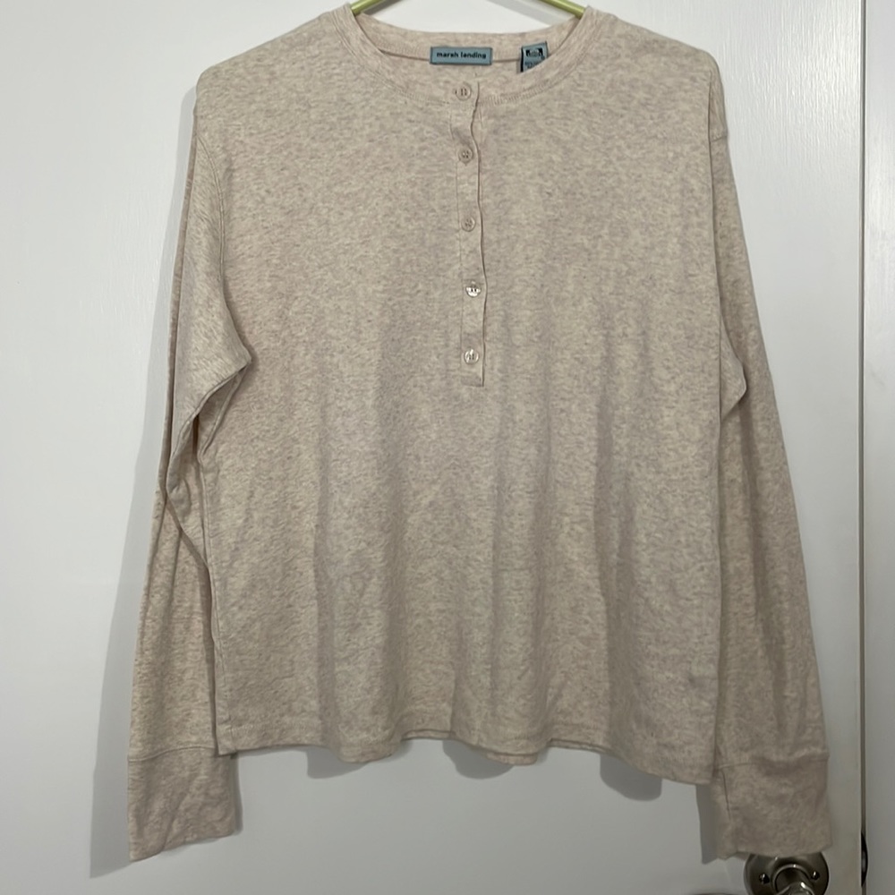 Marsh Landing SZ XL super soft 100% cotton long sleeve tee.